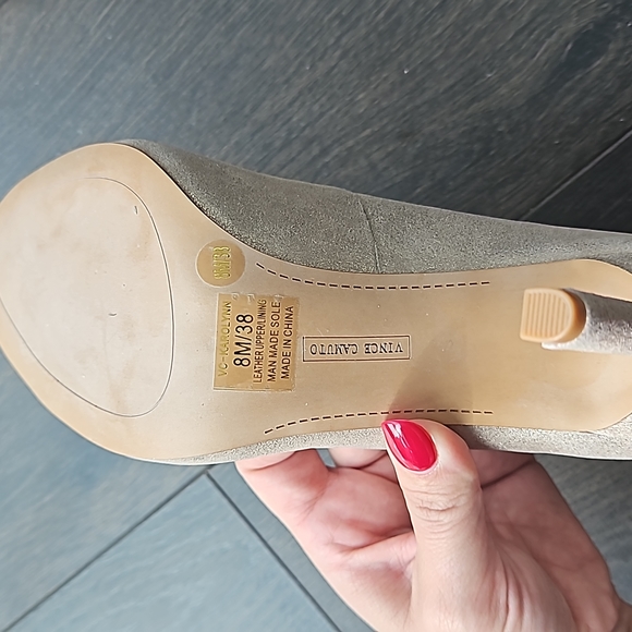 Vince Camuto Suede Evening Shoes - Picture 3 of 3